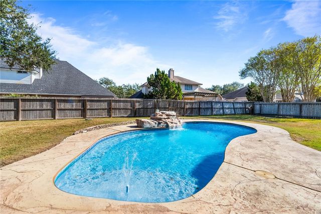 6260 Lemans Dr, Corpus Christi, TX 78414