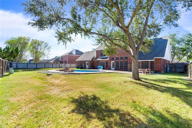 6260 Lemans Dr, Corpus Christi, TX 78414