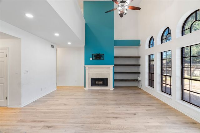 6260 Lemans Dr, Corpus Christi, TX 78414