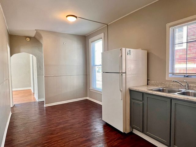 740 Belleforte Avenue 1, Oak Park, IL 60302