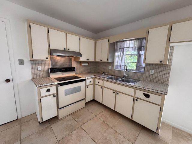 3593 MARLOW Avenue, Boynton Beach, FL 33436