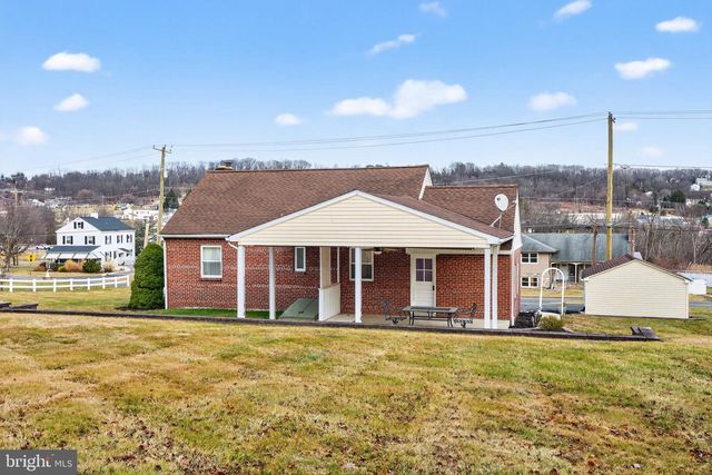 1361 N STATE ST, Pottstown, PA 19464