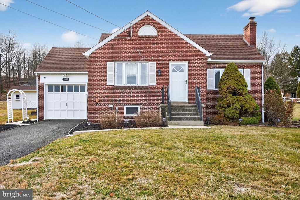 1361 N STATE ST, Pottstown, PA 19464