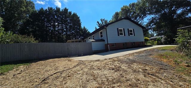 3406 Rolling Road, High Point, NC 27265