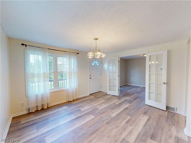 867 Sunset View Boulevard, Tallmadge, OH 44278