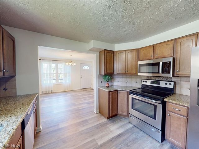 867 Sunset View Boulevard, Tallmadge, OH 44278