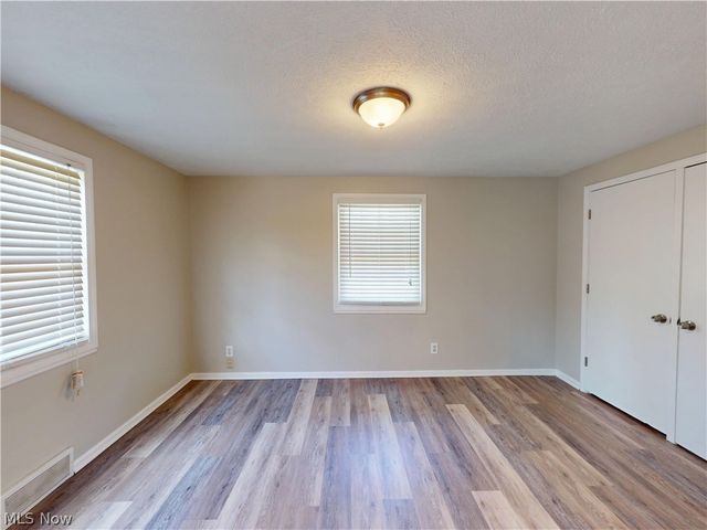 867 Sunset View Boulevard, Tallmadge, OH 44278