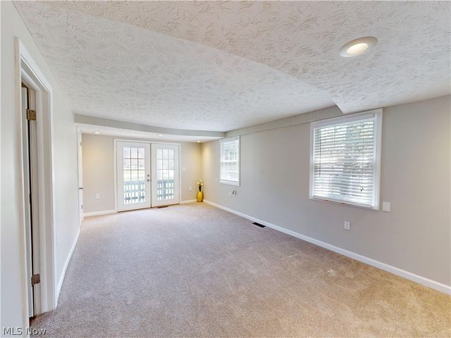 867 Sunset View Boulevard, Tallmadge, OH 44278