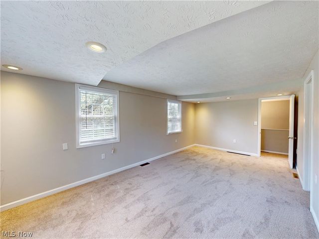 867 Sunset View Boulevard, Tallmadge, OH 44278