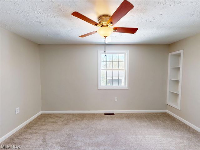 867 Sunset View Boulevard, Tallmadge, OH 44278