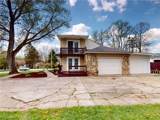 867 Sunset View Boulevard, Tallmadge, OH 44278