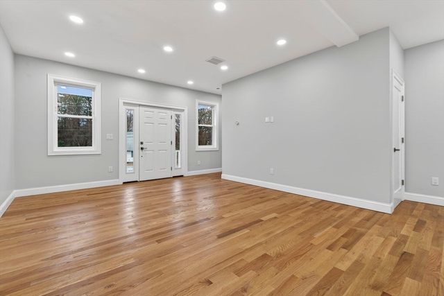 72 Westborough Rd 1, Grafton, MA 01536