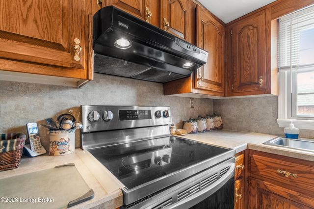 406 Bermuda Way, Louisville, KY 40243