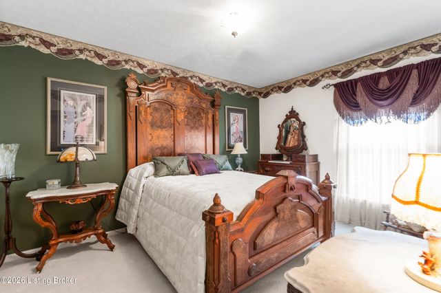 406 Bermuda Way, Louisville, KY 40243