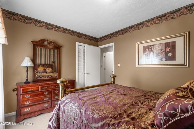 406 Bermuda Way, Louisville, KY 40243