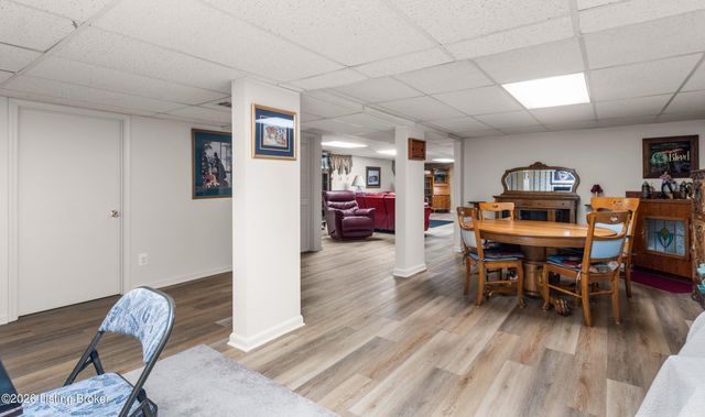 406 Bermuda Way, Louisville, KY 40243