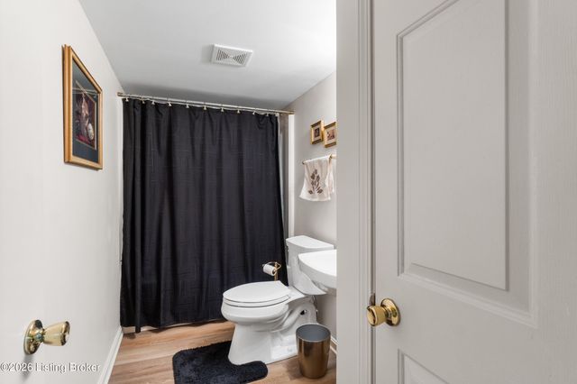 406 Bermuda Way, Louisville, KY 40243