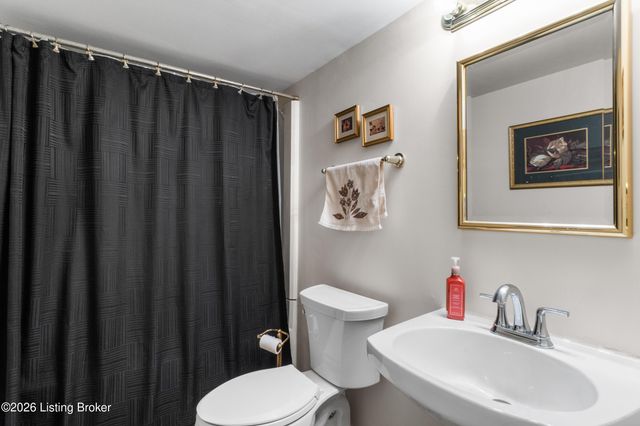 406 Bermuda Way, Louisville, KY 40243