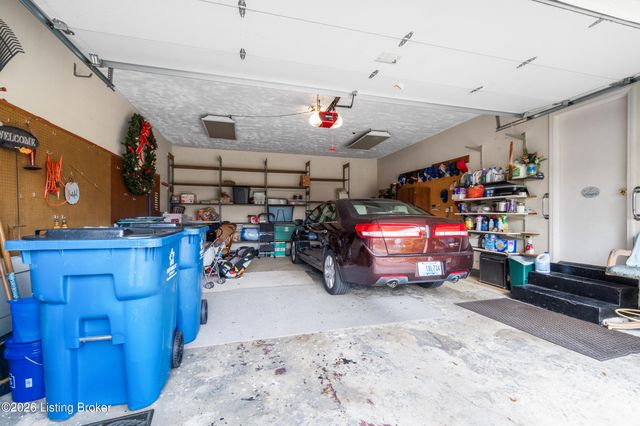 406 Bermuda Way, Louisville, KY 40243