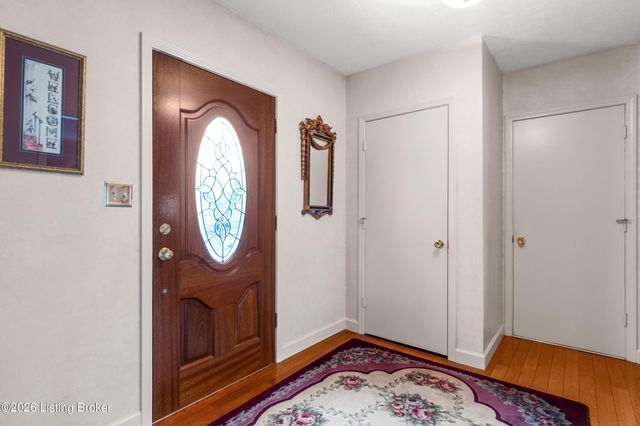 406 Bermuda Way, Louisville, KY 40243