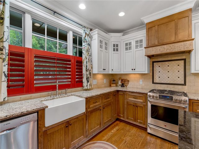 113 Bell Flower Drive, Sunset, SC 29685