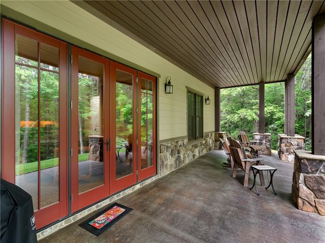 113 Bell Flower Drive, Sunset, SC 29685