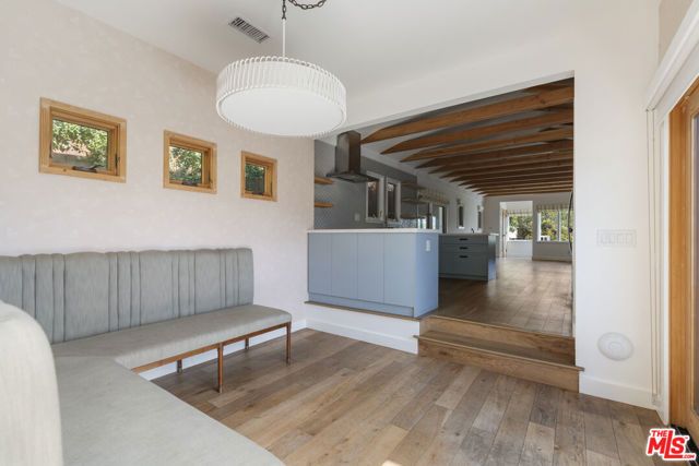 4031 Camero Avenue, Los Angeles, CA 90027