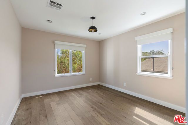 4031 Camero Avenue, Los Angeles, CA 90027