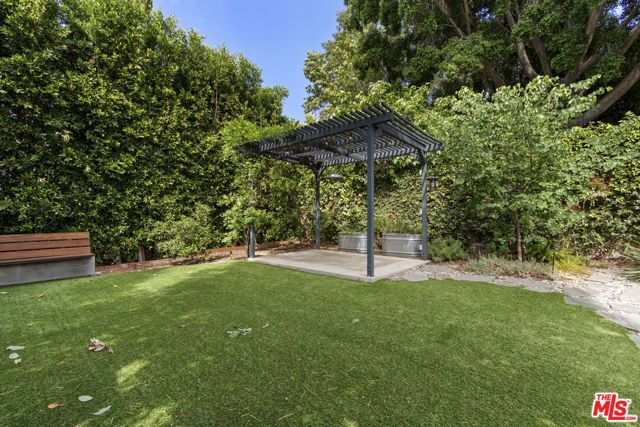 4031 Camero Avenue, Los Angeles, CA 90027