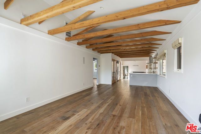 4031 Camero Avenue, Los Angeles, CA 90027