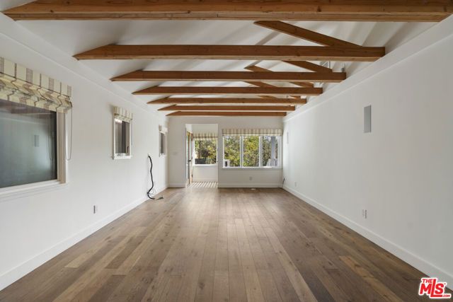4031 Camero Avenue, Los Angeles, CA 90027