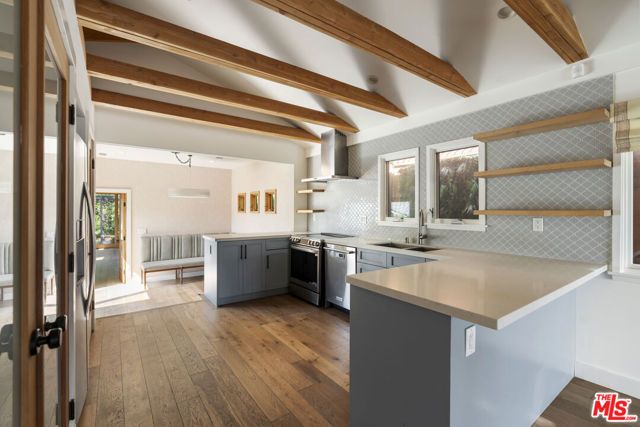 4031 Camero Avenue, Los Angeles, CA 90027
