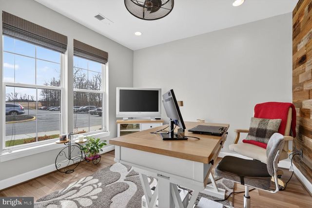 13890 CLEAR LAKE CIR, Woodbridge, VA 22191