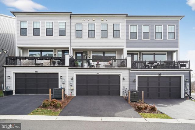 13890 CLEAR LAKE CIR, Woodbridge, VA 22191