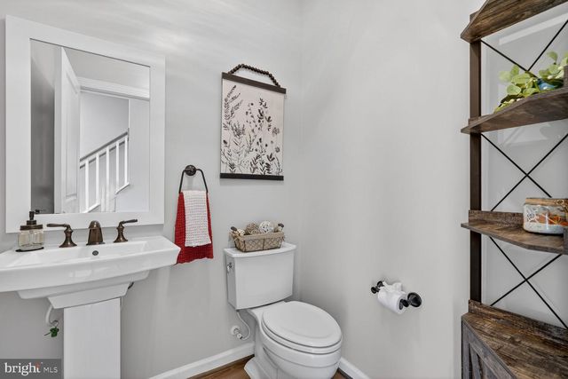 13890 CLEAR LAKE CIR, Woodbridge, VA 22191