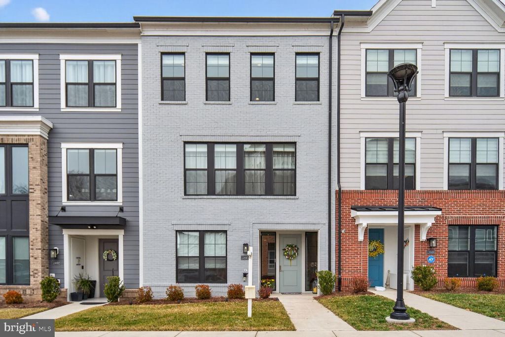 13890 CLEAR LAKE CIR, Woodbridge, VA 22191