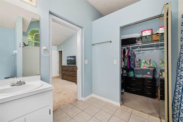 2327 NW 41ST AVENUE, Gainesville, FL 32605