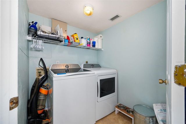 2327 NW 41ST AVENUE, Gainesville, FL 32605