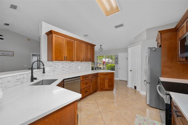 2327 NW 41ST AVENUE, Gainesville, FL 32605