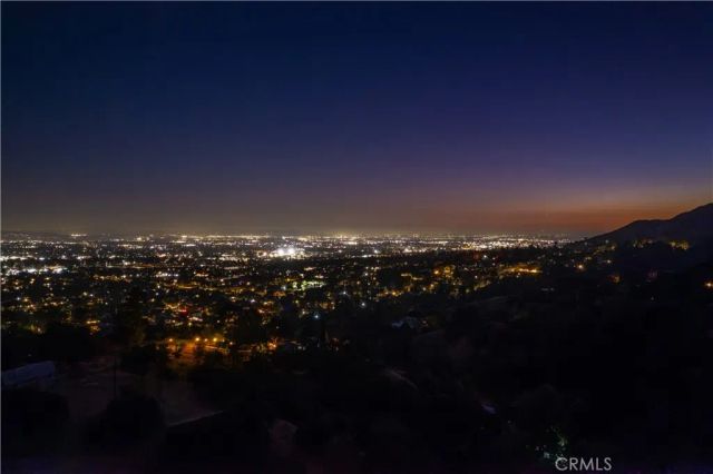 947 N Glendora Avenue, Glendora, CA 91741