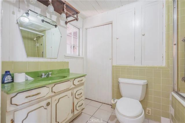 947 N Glendora Avenue, Glendora, CA 91741