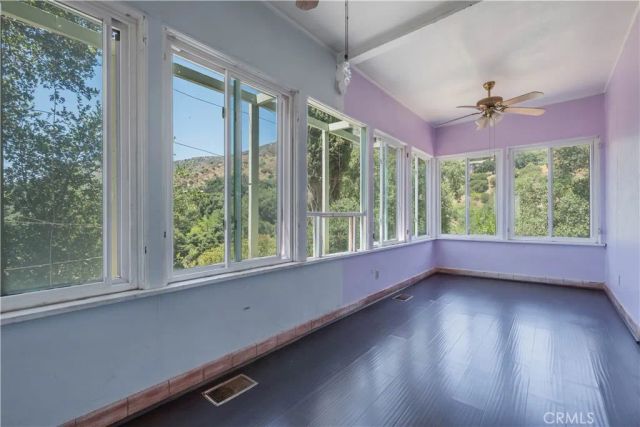 947 N Glendora Avenue, Glendora, CA 91741