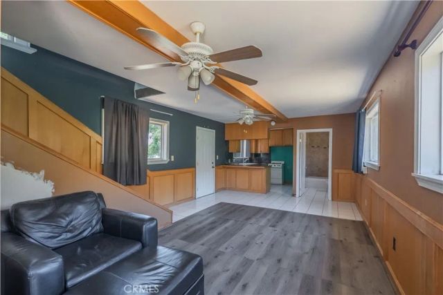 947 N Glendora Avenue, Glendora, CA 91741