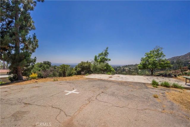 947 N Glendora Avenue, Glendora, CA 91741