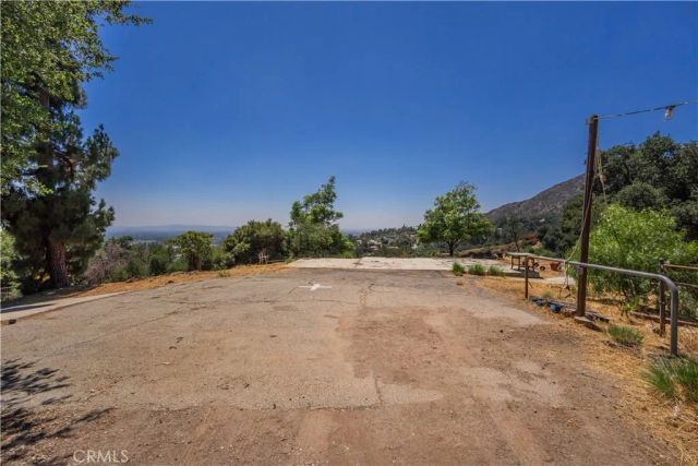 947 N Glendora Avenue, Glendora, CA 91741