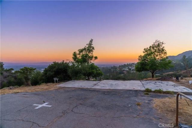 947 N Glendora Avenue, Glendora, CA 91741