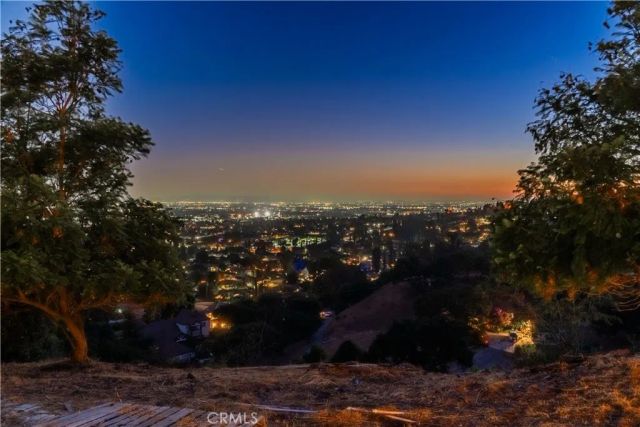 947 N Glendora Avenue, Glendora, CA 91741