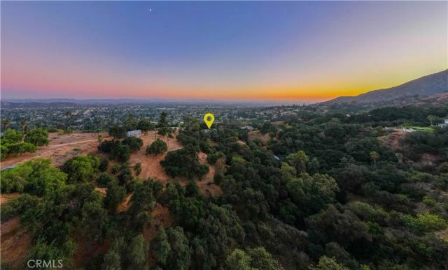 947 N Glendora Avenue, Glendora, CA 91741