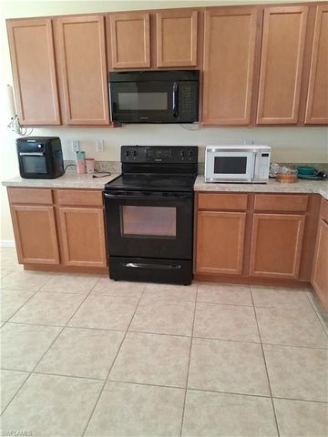 1823 16th TER, Cape Coral, FL 33991