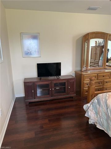 1823 16th TER, Cape Coral, FL 33991